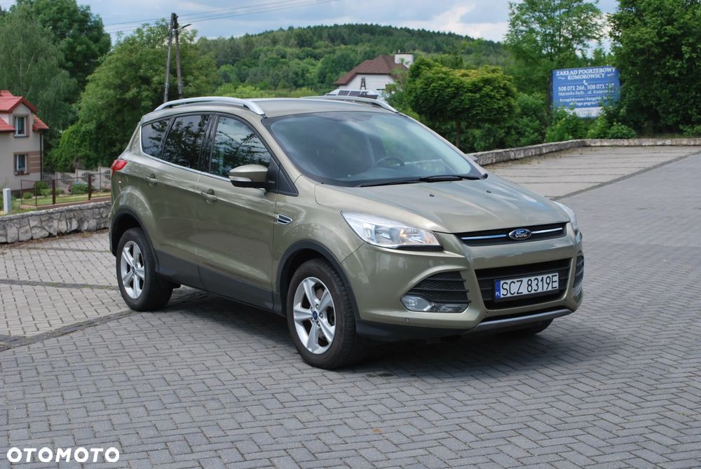 Ford Kuga 2.0 TDCi 2x4 Titanium - 10