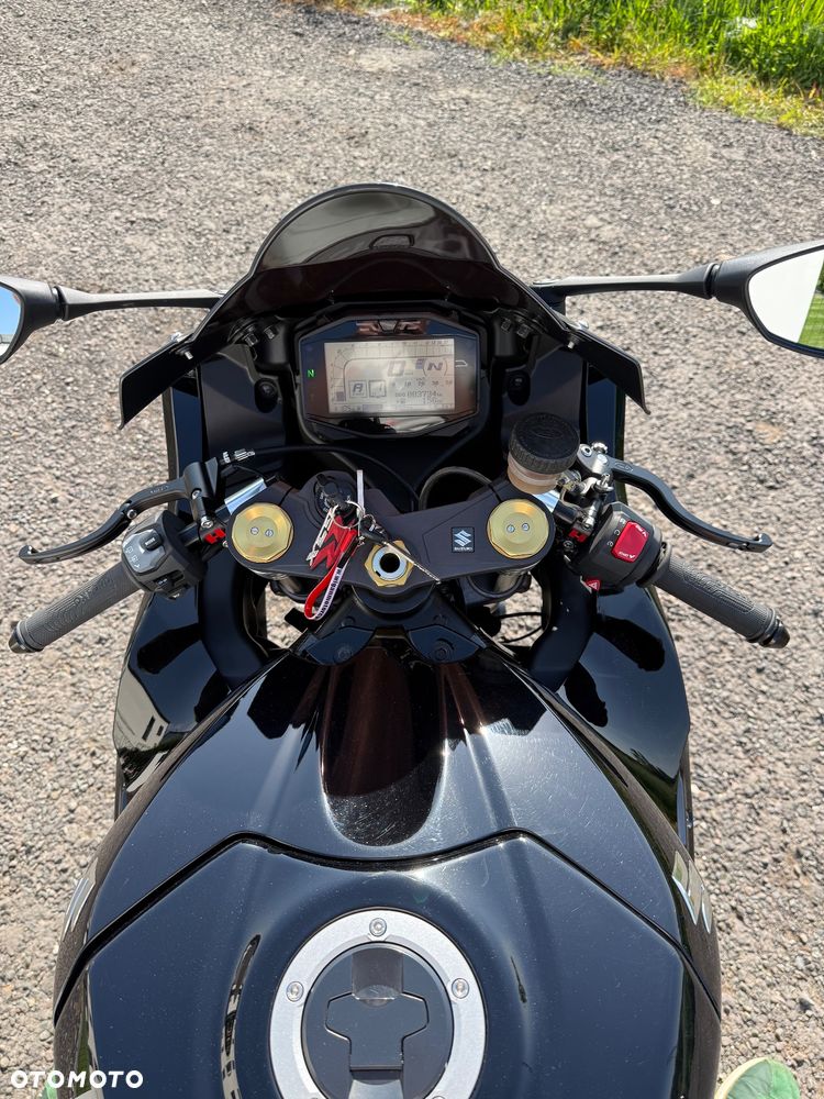 Suzuki GSX-R - 13