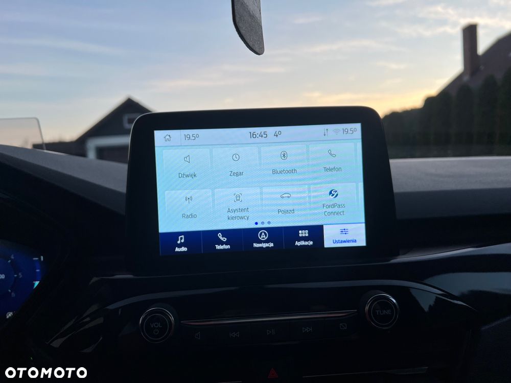 Ford Kuga 2.0 EcoBlue AWD ST-Line - 28