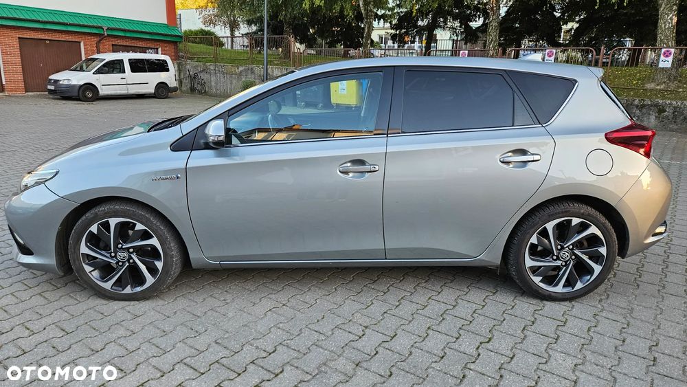 Toyota Auris Hybrid 135 Comfort - 2
