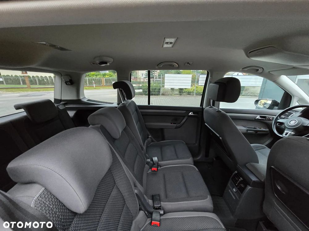 Volkswagen Touran 1.6 TDI DPF BlueMotion Technology Comfortline - 15