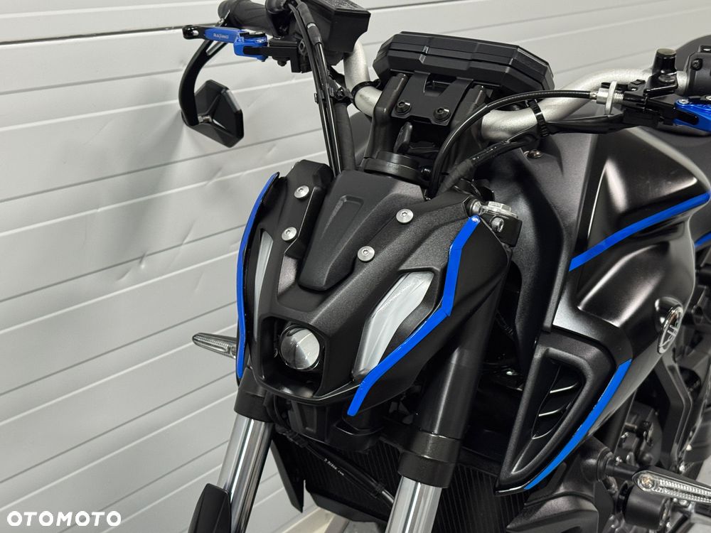 Yamaha MT - 28