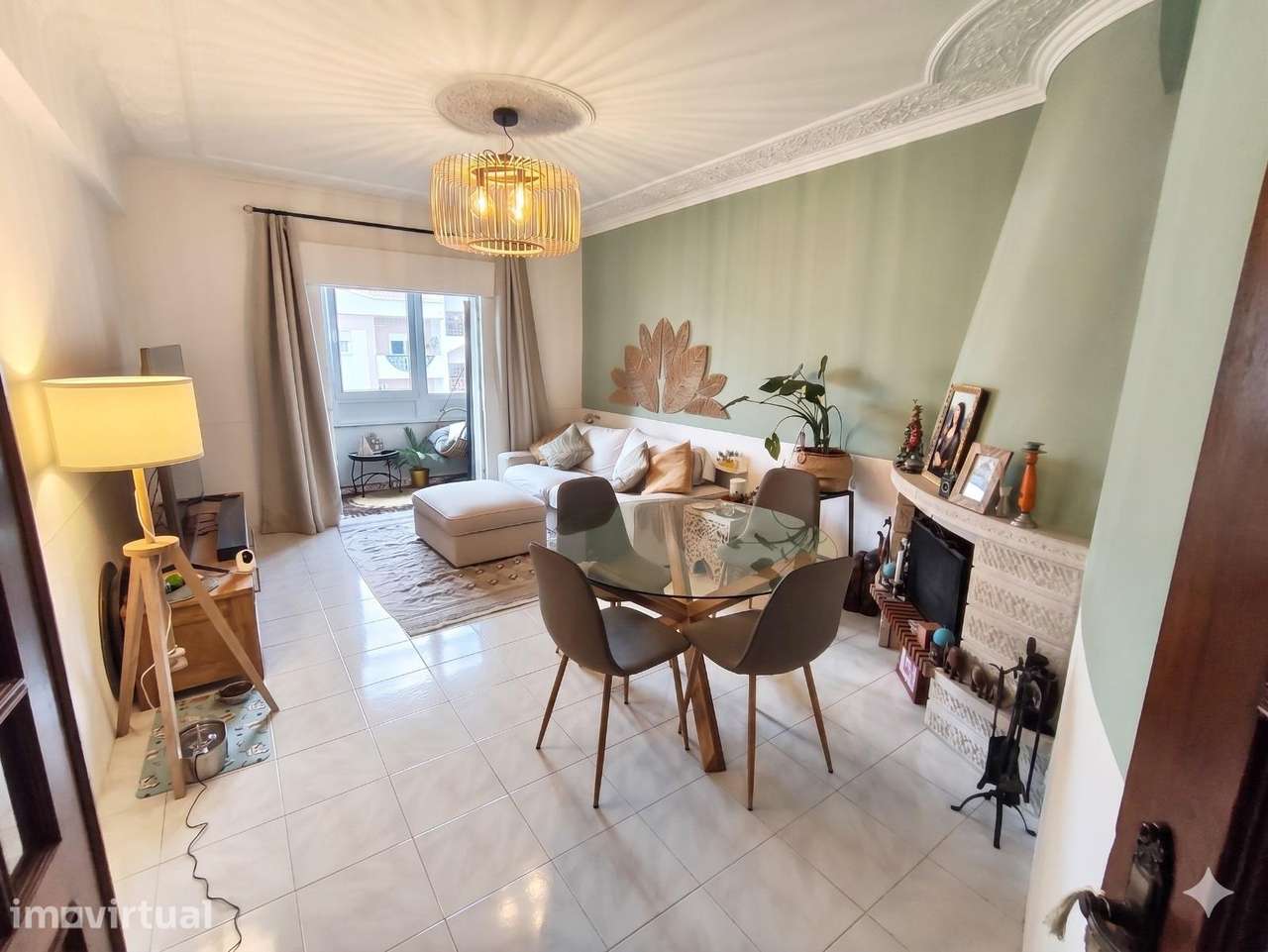 Apartamento T2, Amora - Grande imagem: 2/19