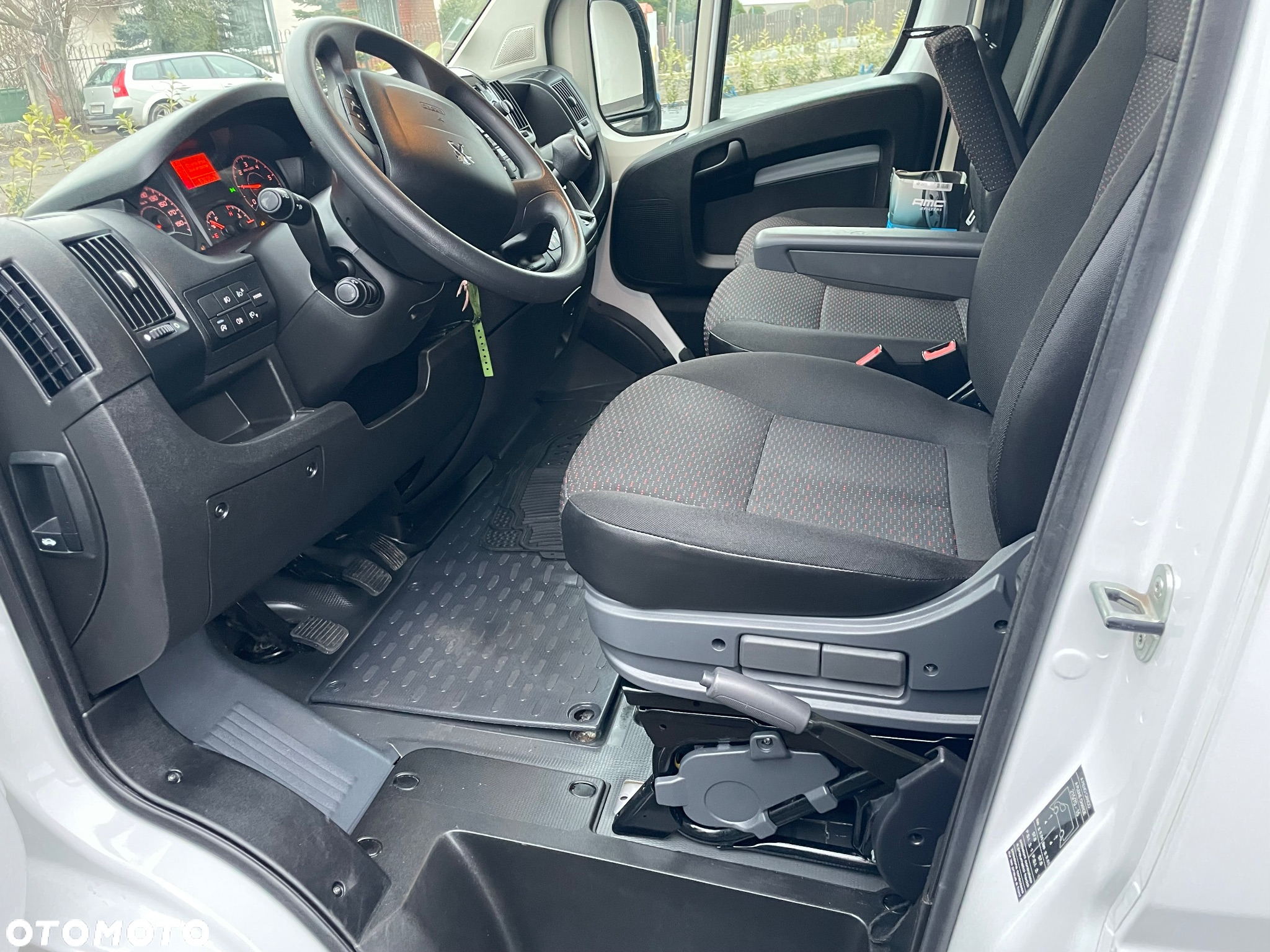 Peugeot Boxer HDi 333 L2H2 S&S Active - 16