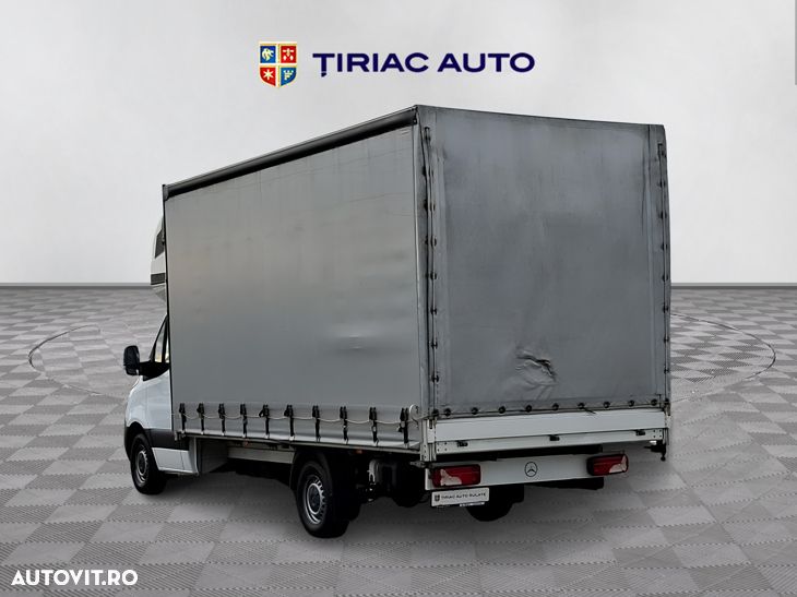 Mercedes-Benz Sprinter - 4
