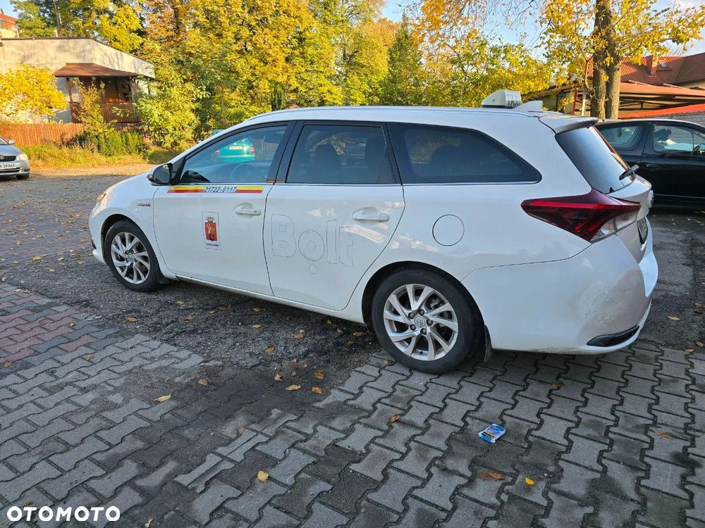Toyota Auris Hybrid 135 Premium - 5