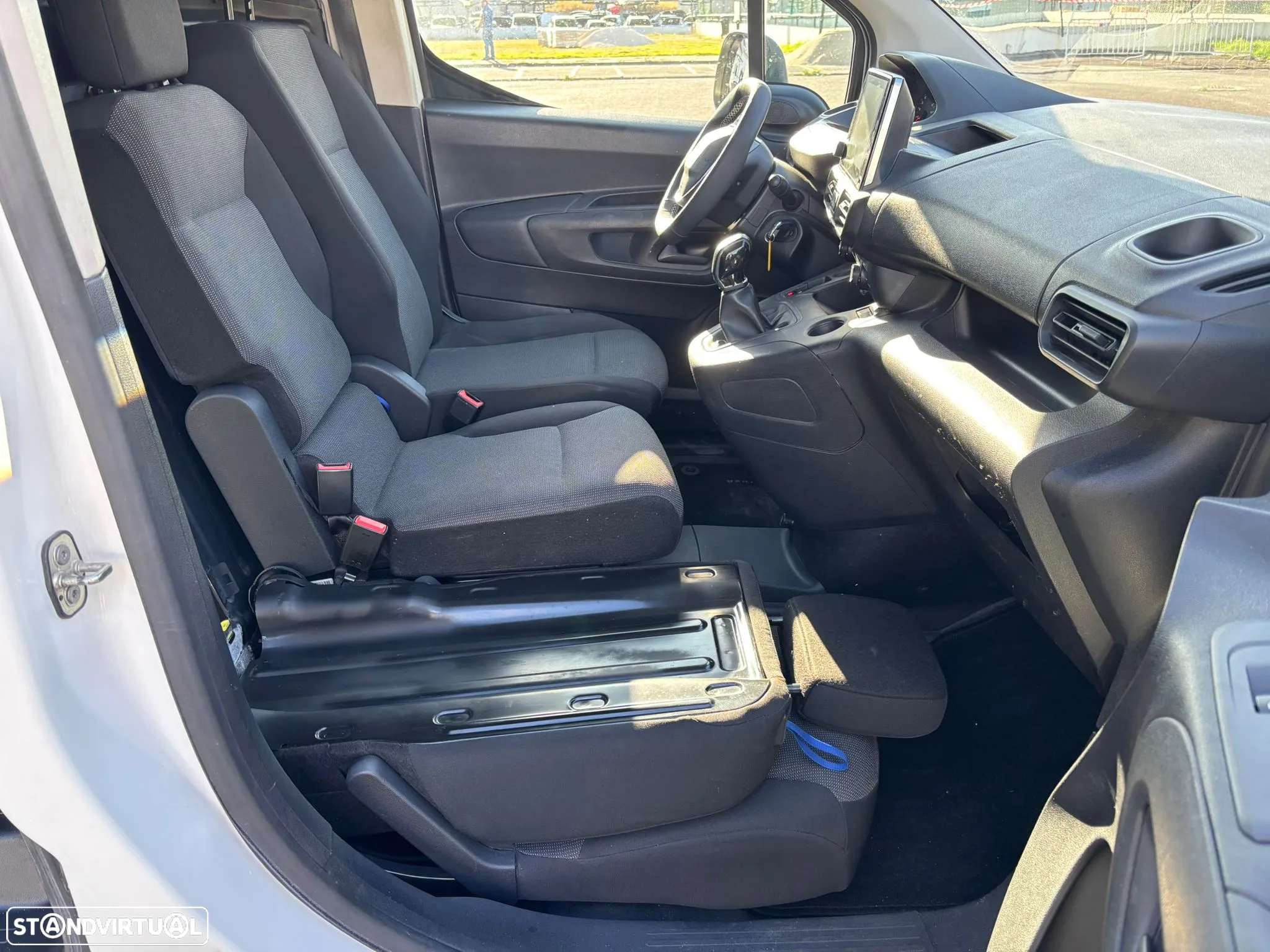Peugeot Partner 1.5 BlueHDi PREMIUM LONGA / IVA / AC - 6