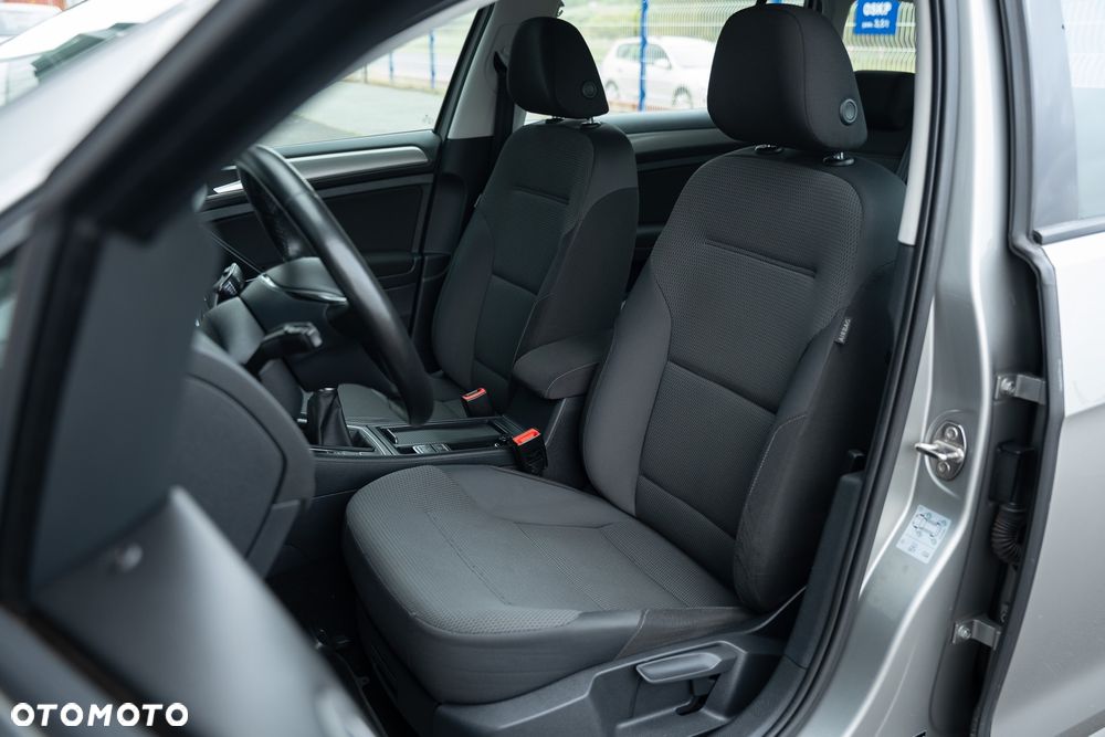 Volkswagen Golf Variant 1.6 TDI BlueMotion Technology Comfortline - 24