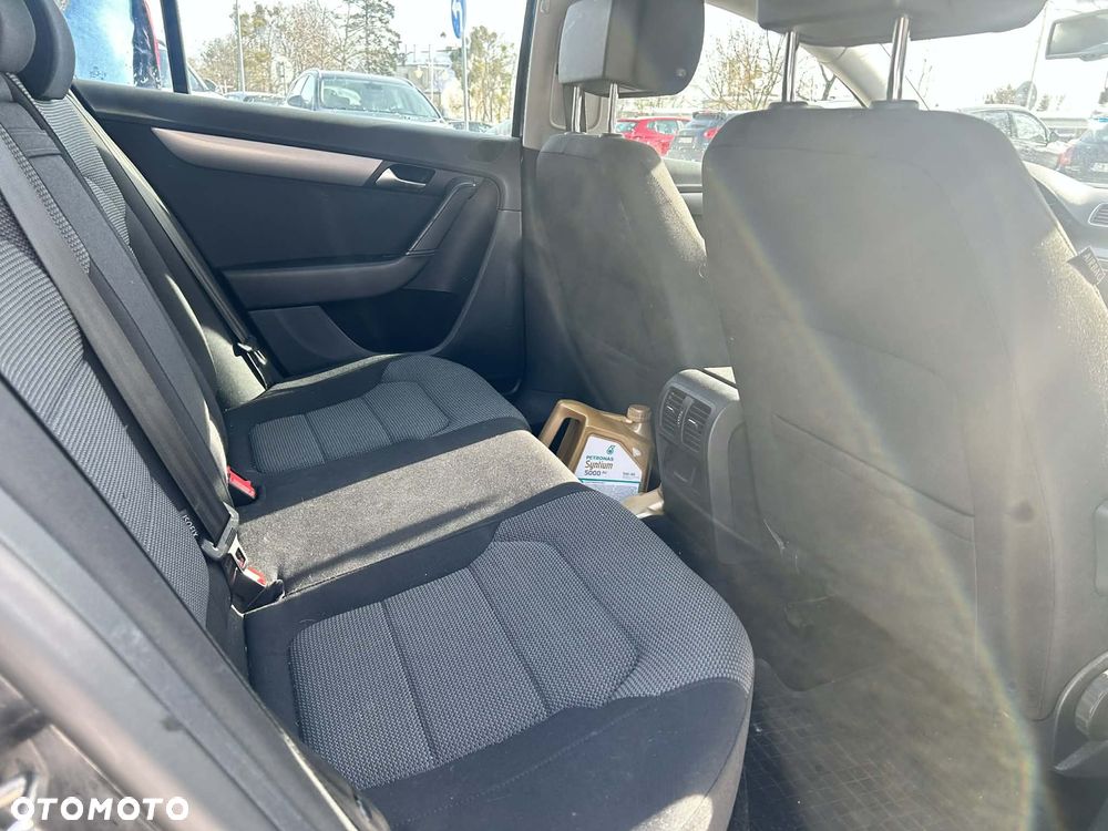 Volkswagen Passat 1.4 TSI BMT Trendline - 10