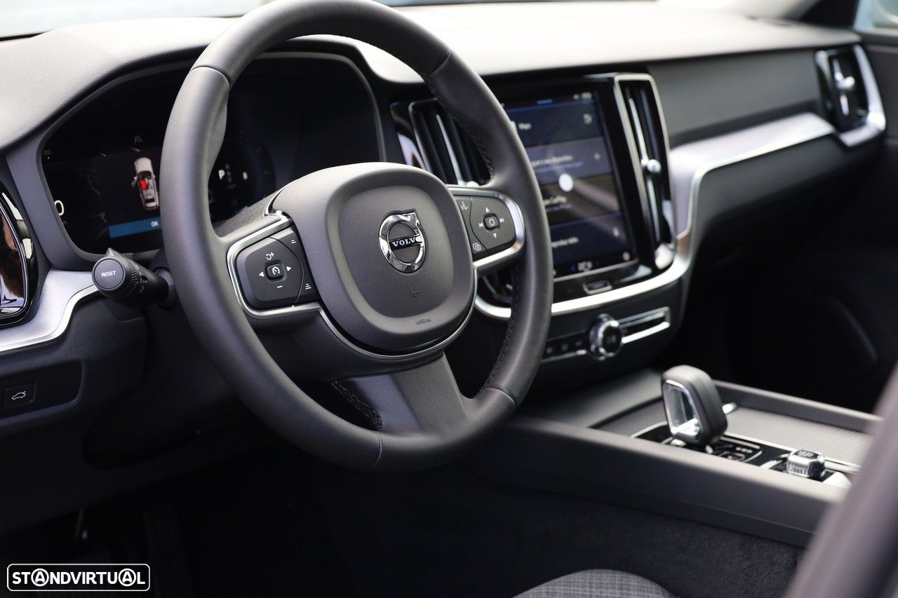 Volvo V60 2.0 B4 Core Auto - 14