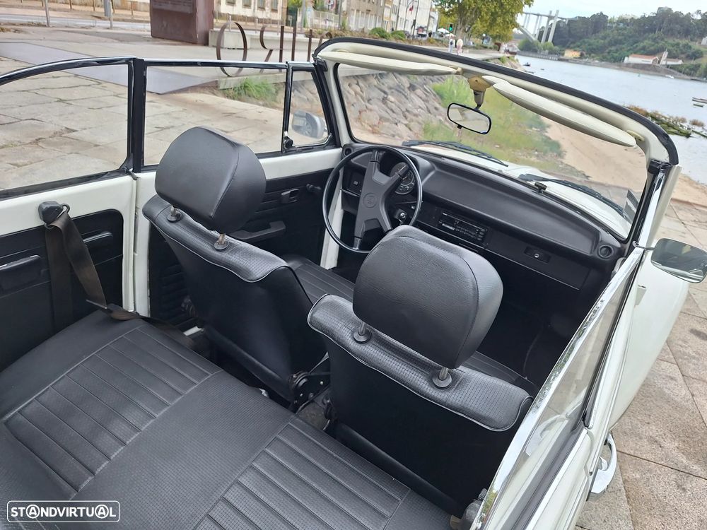 VW Carocha Cabrio - 11