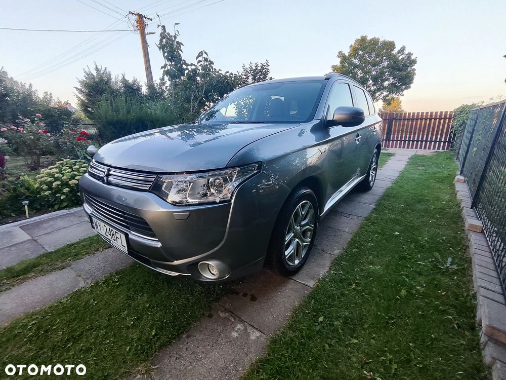 Mitsubishi Outlander - 18