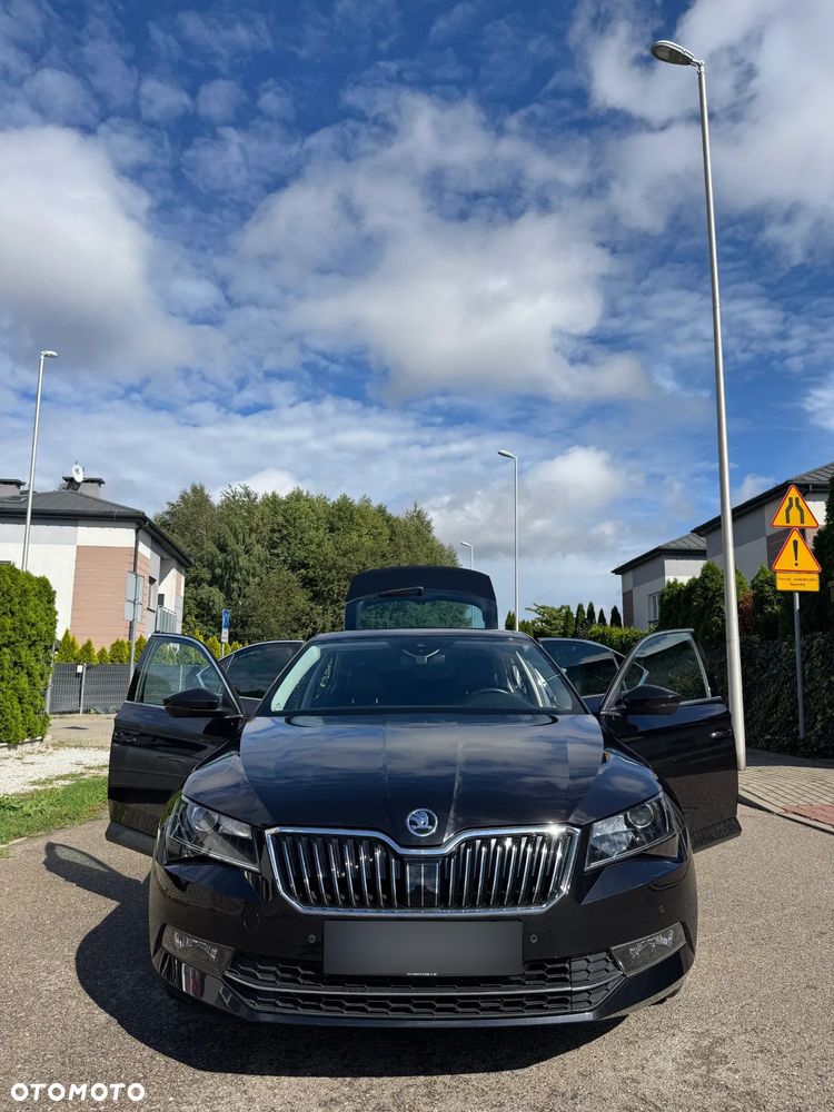 Skoda Superb 2.0 TDI 4x4 Style DSG - 8