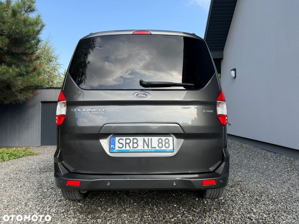 Ford Tourneo Courier 1.0 EcoBoost Titanium - 6