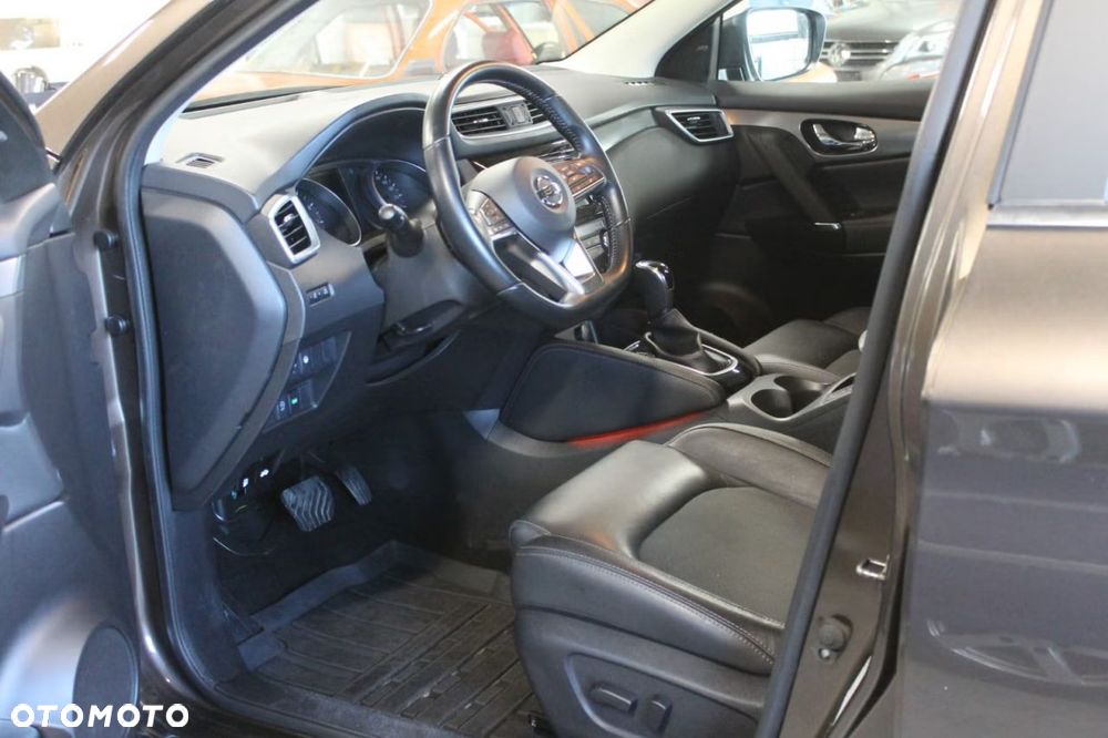 Nissan Qashqai 1.3 DIG-T DCT N-CONNECTA - 14