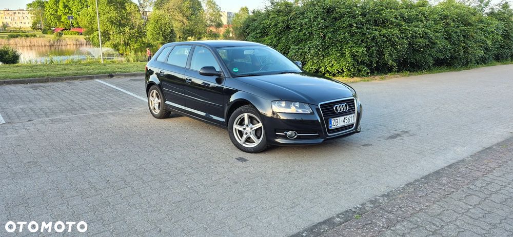 Audi A3 Sportback 1.6 TDI DPF Ambiente - 1