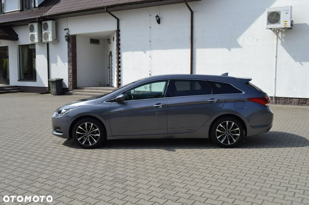 Hyundai i40 Kombi 1.7 CRDi DCT Premium - 5
