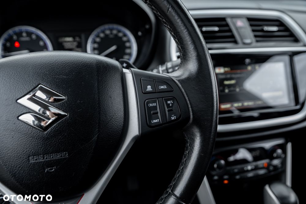 Suzuki SX4 S-Cross 1.4 T Elegance Sun 4WD - 18