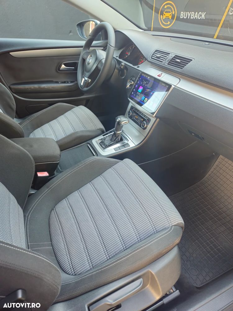 Volkswagen Passat CC - 11