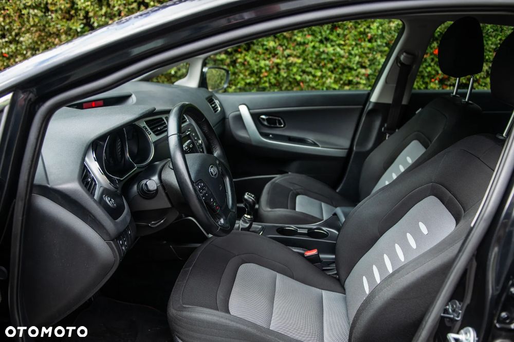 Kia Ceed Cee'd 1.4 Business Line - 18