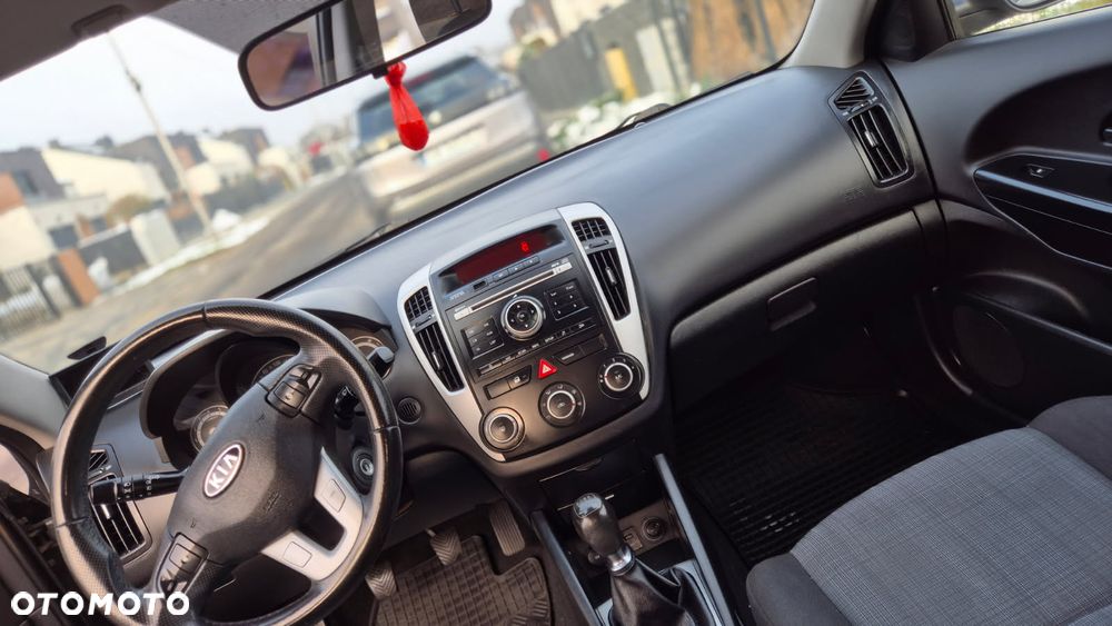 Kia Ceed 1.4 Comfort + - 2