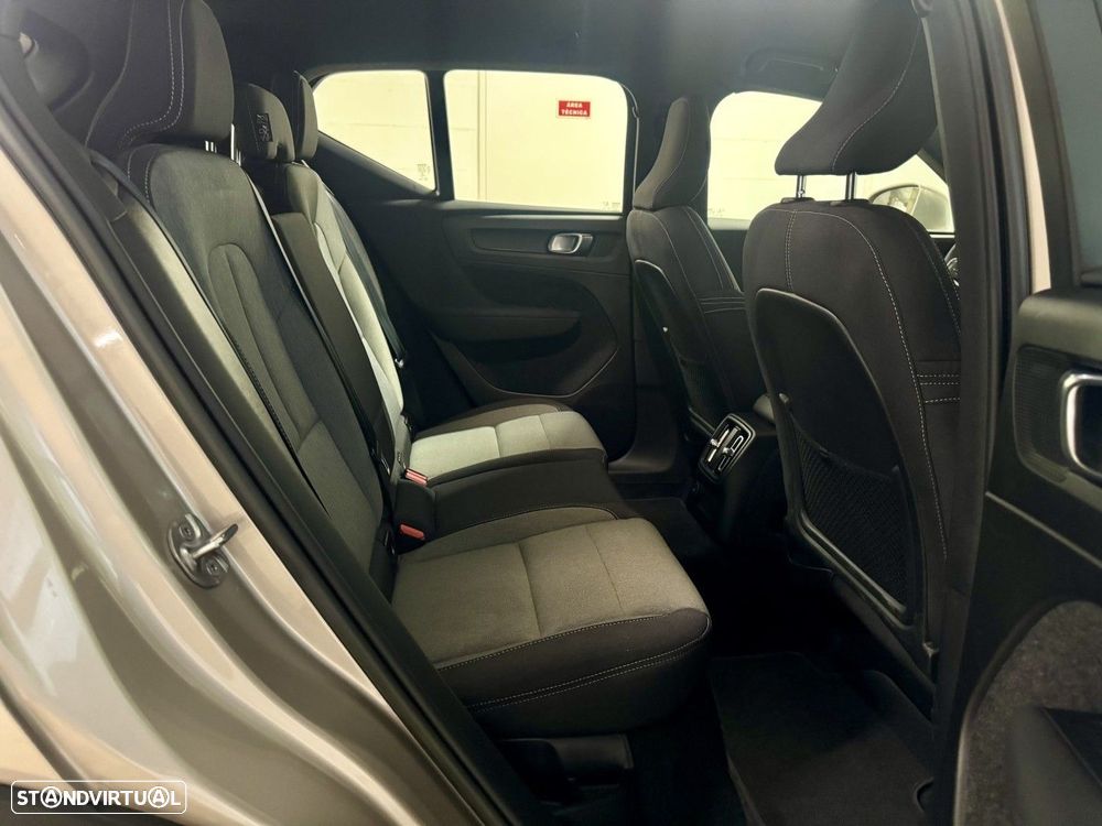 Volvo XC 40 1.5 T5 PHEV Momentum Plus - 31