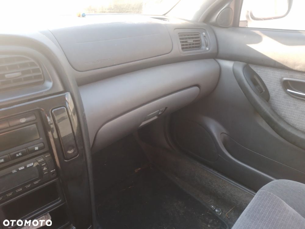 SUBARU LEGACY III 99-03 - KRATKA NAWIEWU PRAWA LEWA ŚRODKOWA - 28