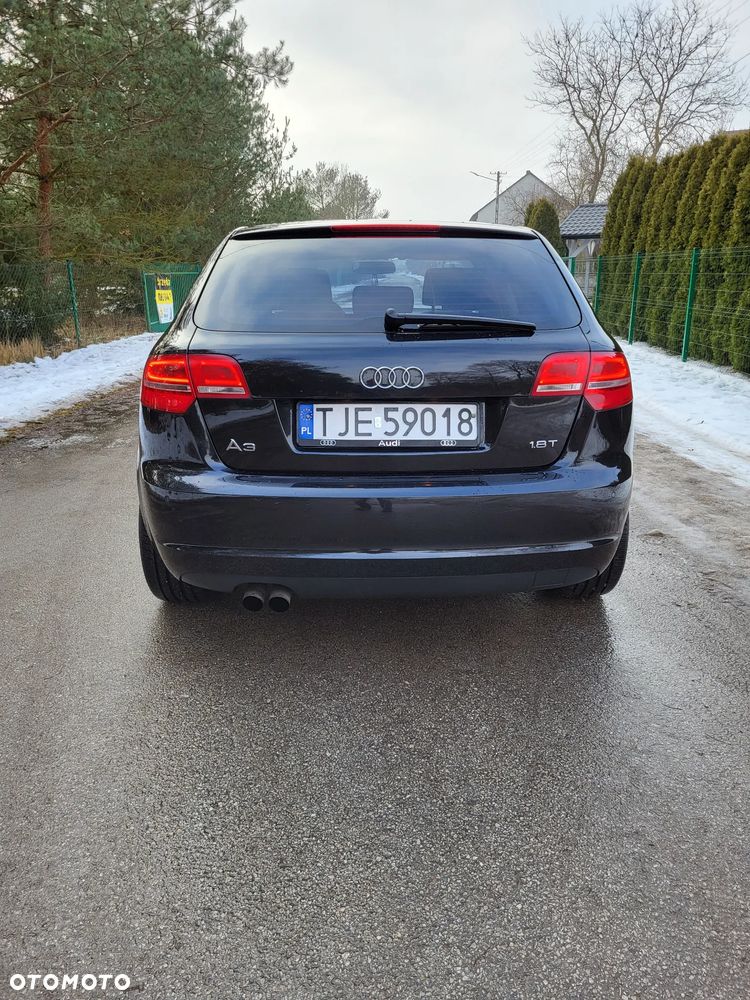 Audi A3 Sportback 1.8 TFSI Ambiente - 7