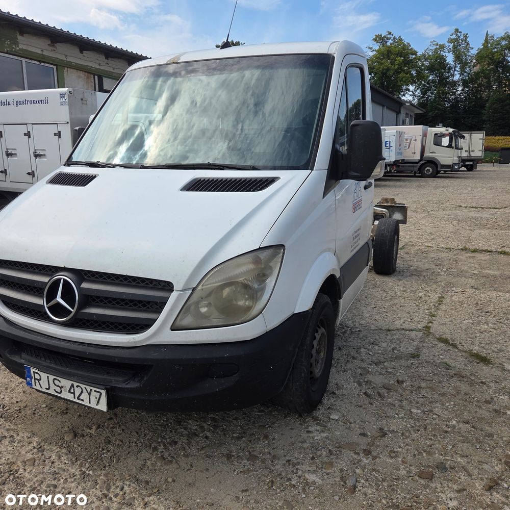 Mercedes-Benz Sprinter - 2