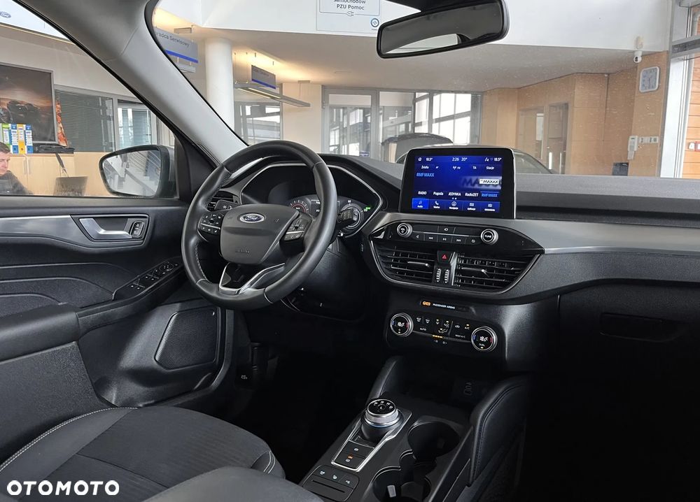 Ford Kuga 2.5 Duratec FHEV 4x4 TITANIUM - 26