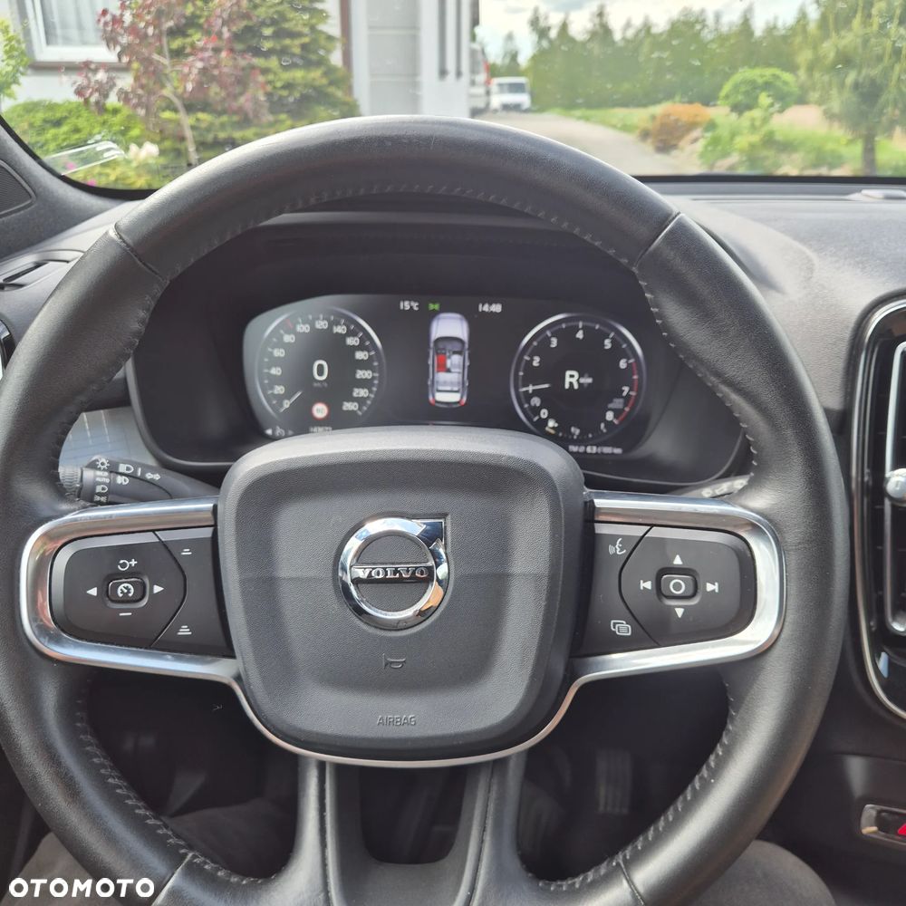 Volvo XC 40 T3 Momentum Core - 19