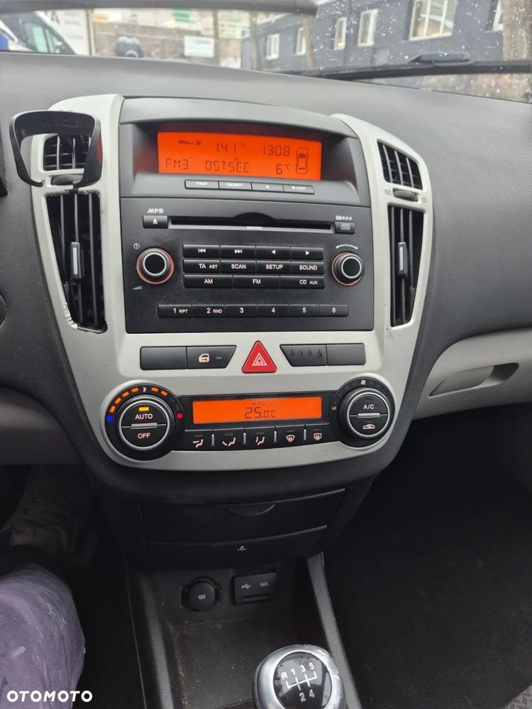 Kia Ceed 1.6 Comfort - 10