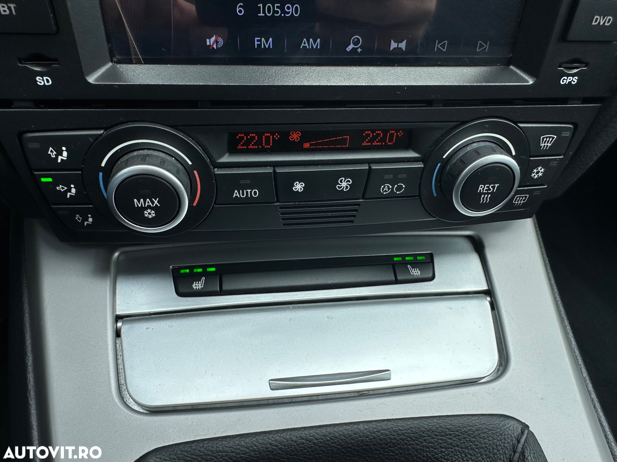 BMW Seria 3 318i Touring - 14