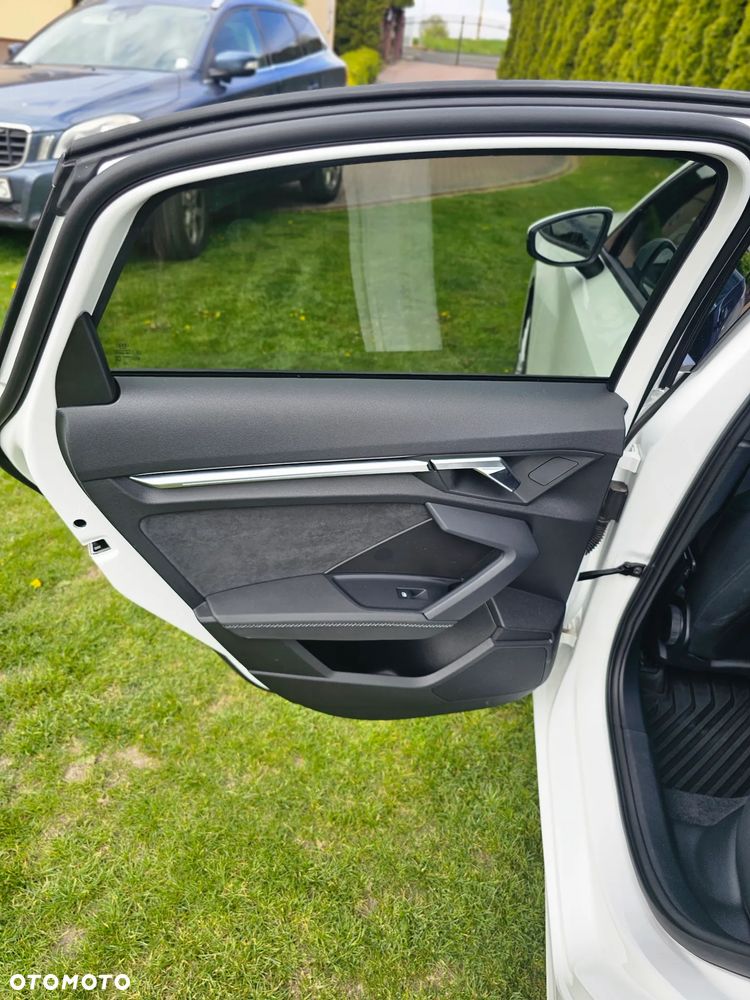Audi A3 Limousine 35 TFSI mHEV S tronic - 14