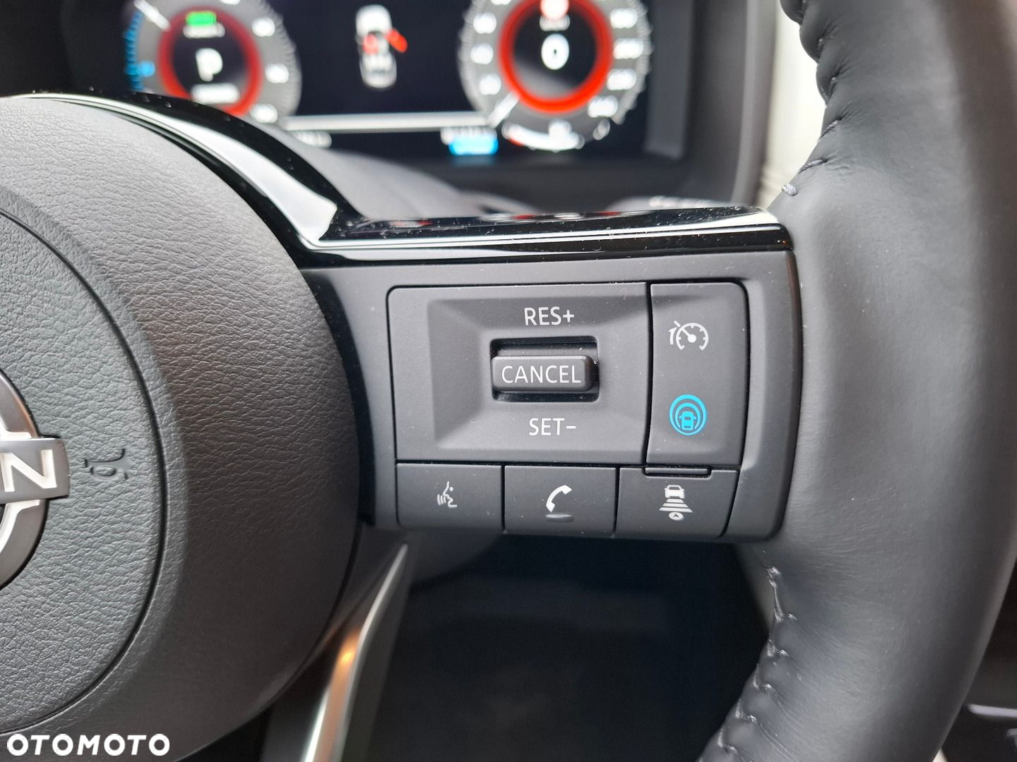 Nissan X-Trail - 35