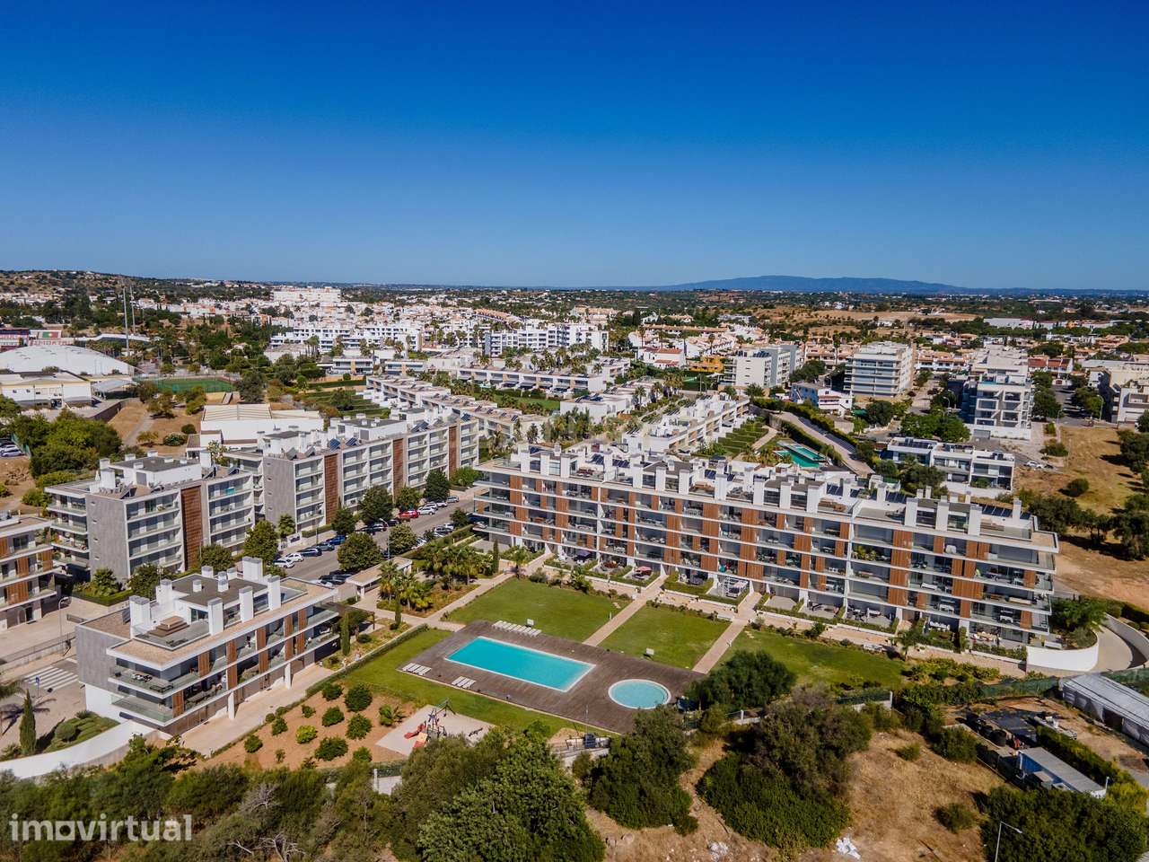 Apartamento c/ 1 quarto | 2 Piscinas | Ginásio | Espaço Coworking | Ga - Grande imagem: 2/29
