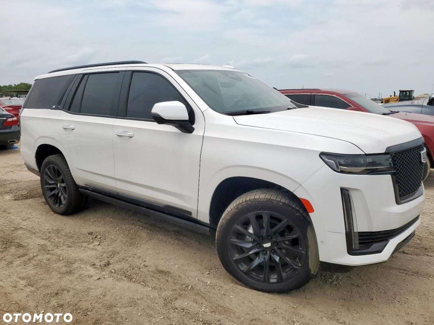 Cadillac Escalade - 5