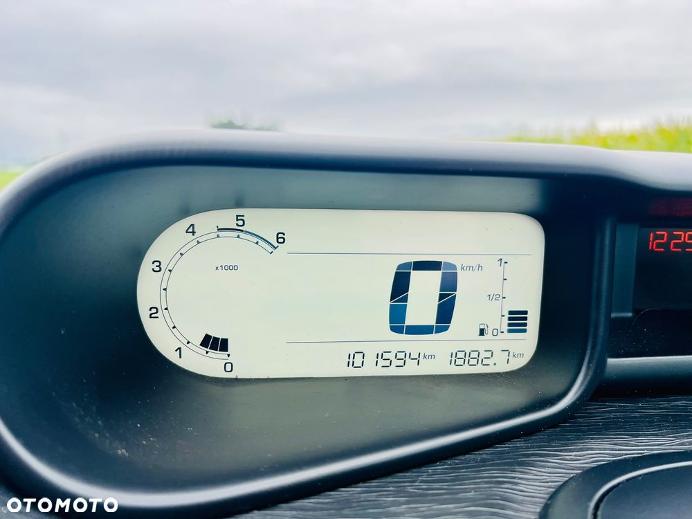 Citroën C3 Picasso 1.6 HDi Exclusive - 15