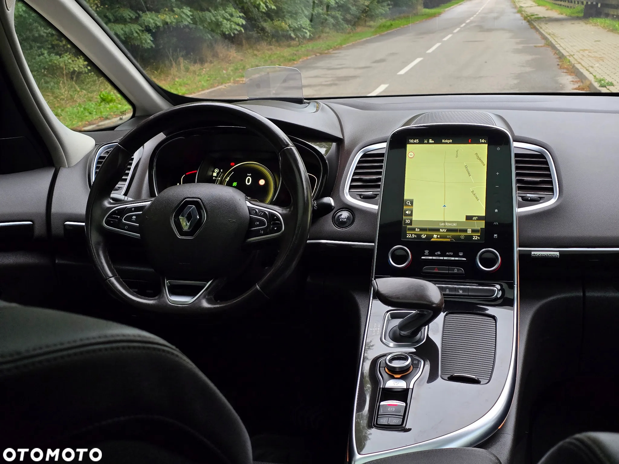 Renault Espace 1.6 dCi Energy Initiale Paris EDC 7os - 26