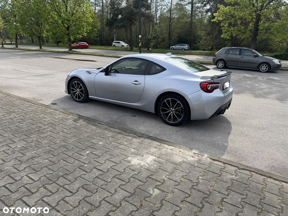 Toyota GT86 2.0 Premium - 9