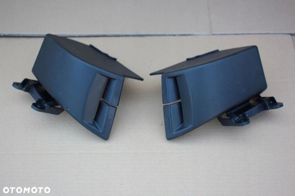 Osłona osłony pasów tył BMW 1 e82 prawy lewy czarne 2996107 2996108 - 5