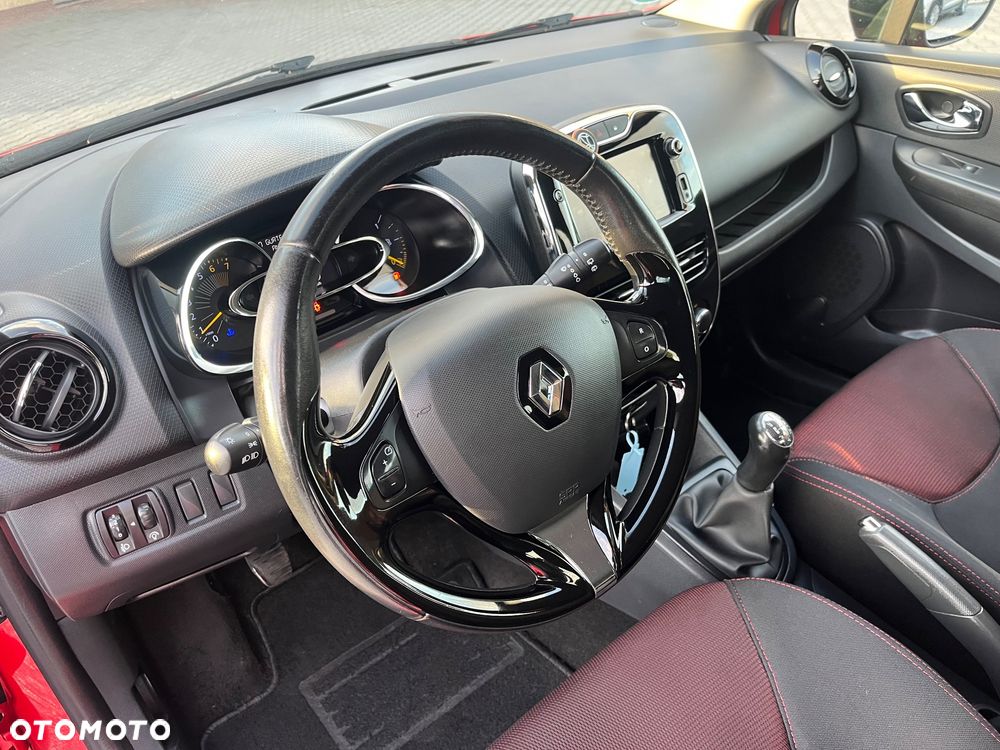 Renault Clio - 19