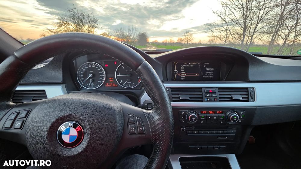 BMW Seria 3 320d DPF Efficient Dynamics Edition - 9
