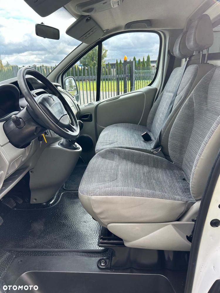 Renault Trafic - 19