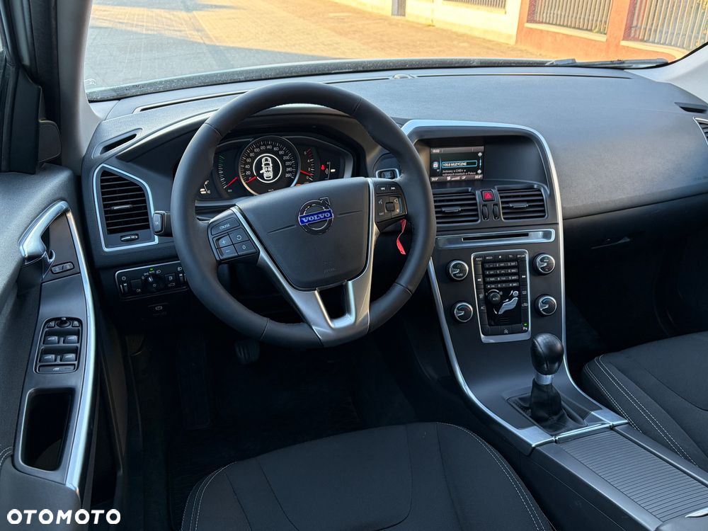 Volvo S60 D3 Momentum - 9