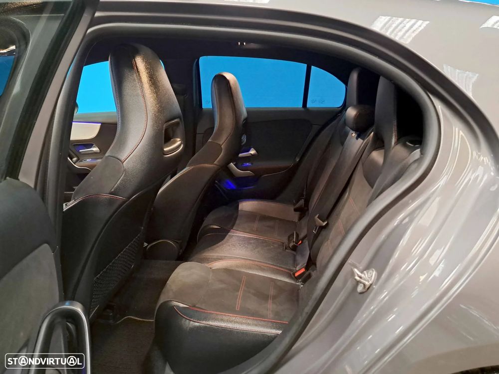 Mercedes-Benz A 180 7G-DCT AMG Line - 22