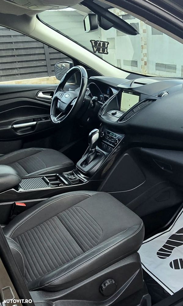 Ford Kuga 2.0 TDCi 4x4 Aut. Titanium - 25