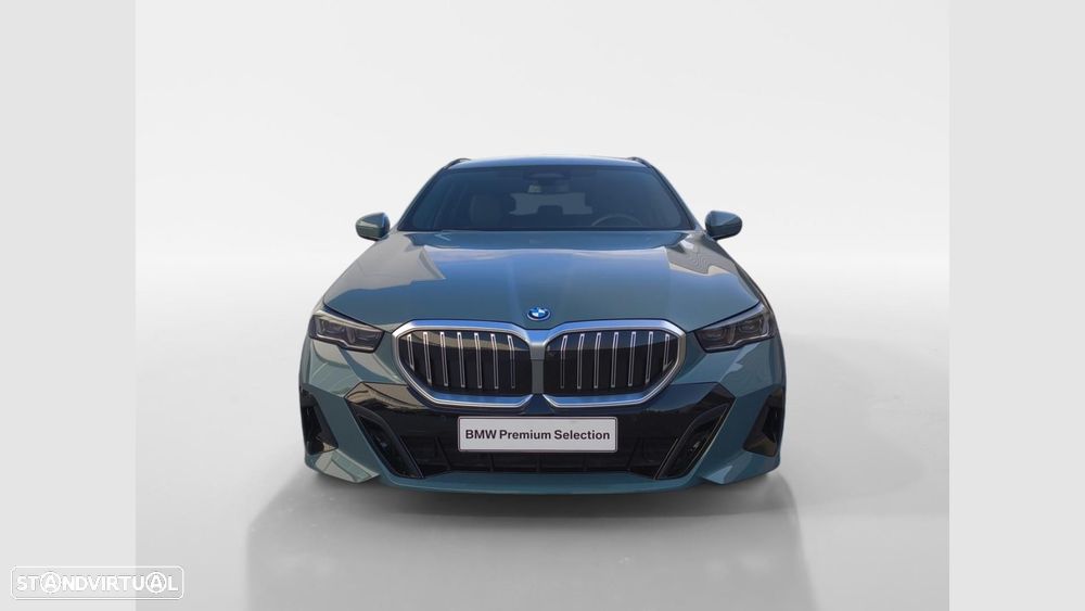 BMW 530 e Pack Desportivo M — fotografia 3