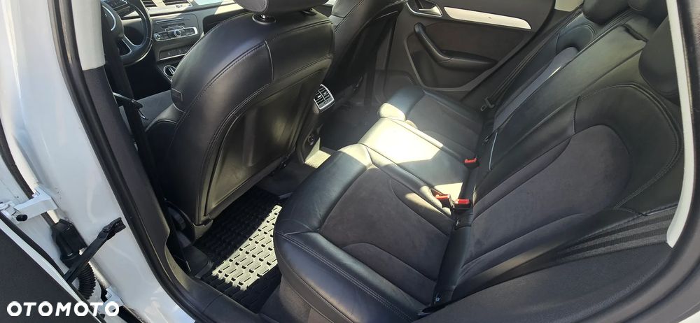 Audi Q3 2.0 TDI sport - 23