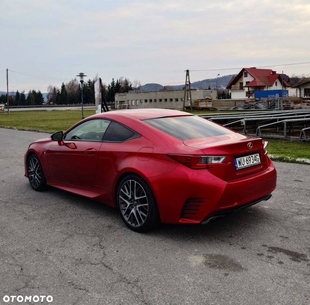 Lexus RC 200t / 300 F Sport - 10
